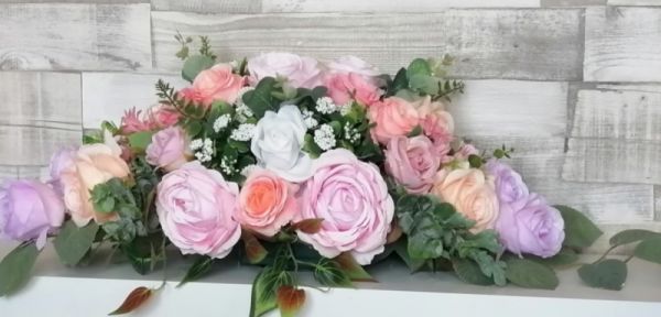 <font color=black>listaszám: rózsaut002